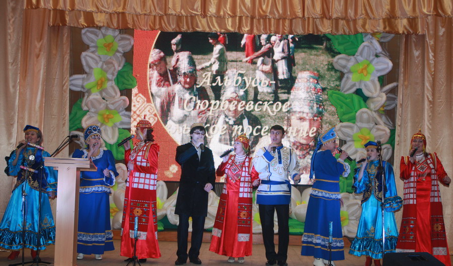 08:54 Прошло торжественное собрание представителей общественности, посвященное 70-летию со дня образования Комсомольского района